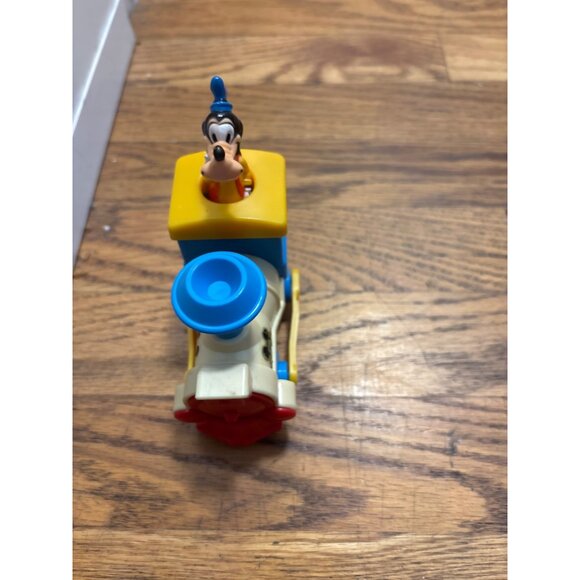 Goofy Disney Train Toy Figure With Mickey Mouse Logo - Picture 2 of 5
